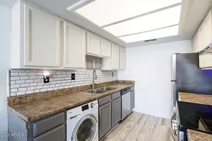 16602 N 25 St, Phoenix, AZ 85032 - Photo 2