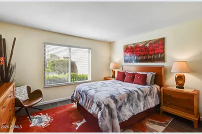 9808 W Kerry Lane, Peoria, AZ 85382 - Photo 12