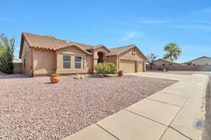 6102 W Shangri La Rd, Glendale, AZ 85304 - Photo 4