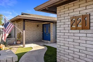 221 W Sweetwater Ave, Phoenix, AZ 85029 - Photo 2