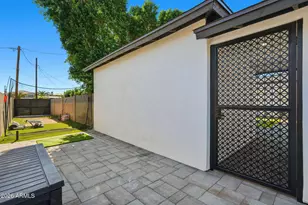 3901 E Weldon Ave, Phoenix, AZ 85018 - Photo 32