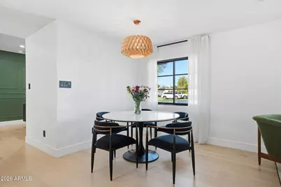 3901 E Weldon Avenue, Phoenix, AZ 85018 - Photo 8