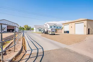 15908 E Vaughn Ave, Gilbert, AZ 85234 - Photo 90