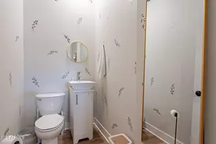 15908 E Vaughn Ave, Gilbert, AZ 85234 - Photo 34