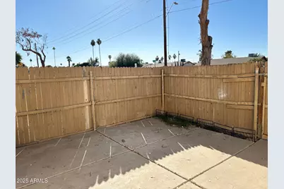 8426 N 34th Drive, Phoenix, AZ 85051 - Photo 10