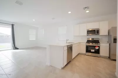 12517 W Luxton Lane, Avondale, AZ 85323 - Photo 4