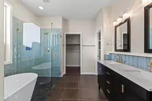 6207 W Wikieup Ln, Glendale, AZ 85308 - Photo 10