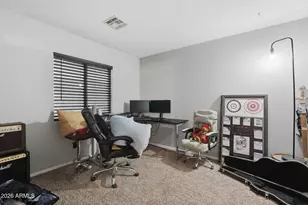 2412 E Rosemonte Dr, Phoenix, AZ 85050 - Photo 30