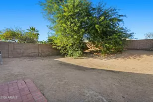 2412 E Rosemonte Dr, Phoenix, AZ 85050 - Photo 34