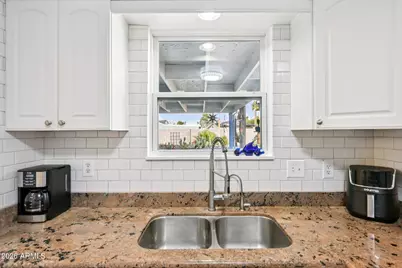 1202 W Clarendon Avenue, Phoenix, AZ 85013 - Photo 16