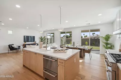 5537 E Earll Drive, Phoenix, AZ 85018 - Photo 12