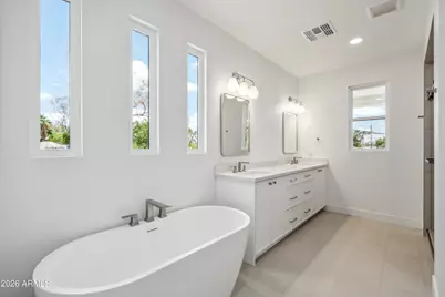 5537 E Earll Drive, Phoenix, AZ 85018 - Photo 24