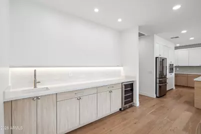 5537 E Earll Drive, Phoenix, AZ 85018 - Photo 14