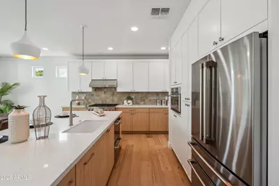5533 E Earll Drive, Phoenix, AZ 85018 - Photo 10