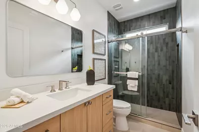 5533 E Earll Drive, Phoenix, AZ 85018 - Photo 18