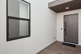 7945 W Griswold Rd, Peoria, AZ 85345 - Photo 4