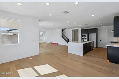 7945 W Griswold Road, Peoria, AZ 85345 - Photo 18