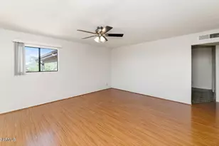 9025 N 14th Pl, Phoenix, AZ 85020 - Photo 10