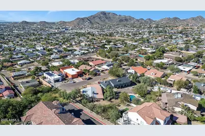 9025 N 14th Place, Phoenix, AZ 85020 - Photo 36