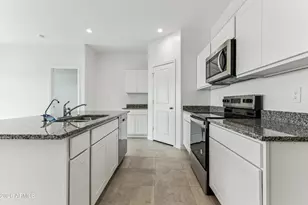 1539 E Glazier Dr E, Casa Grande, AZ 85122 - Photo 1