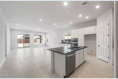 24912 N 169th Drive, Surprise, AZ 85387 - Photo 12