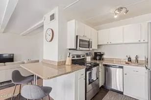 1002 E Osborn Rd, Phoenix, AZ 85014 - Photo 10