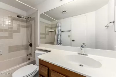 2929 Broadway Road # 67, Mesa, AZ 85204 - Photo 8