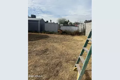 8048 W Hazelwood Street, Phoenix, AZ 85033 - Photo 16