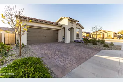 5748 N 194th Avenue, Litchfield Park, AZ 85340 - Photo 1