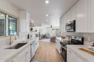 10647 W Campana Dr, Sun City, AZ 85351 - Photo 18