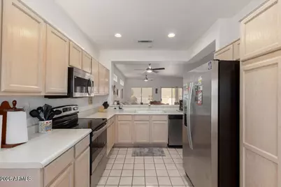 17108 N Estrella Vista Drive, Surprise, AZ 85374 - Photo 6