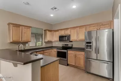 1676 W Owens Way, Anthem, AZ 85086 - Photo 6