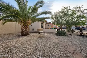 15797 W Maui Ln, Surprise, AZ 85379 - Photo 30