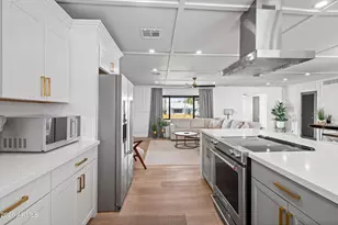 8214 E Northland Dr, Scottsdale, AZ 85251 - Photo 16