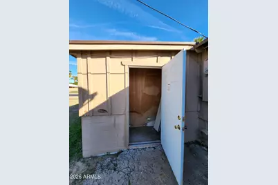 2032 W State Avenue, Phoenix, AZ 85021 - Photo 16