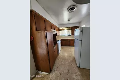 2032 W State Avenue, Phoenix, AZ 85021 - Photo 4