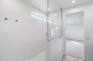 10223 S 20th Ln, Phoenix, AZ 85041 - Photo 18