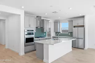 10223 S 20th Ln, Phoenix, AZ 85041 - Photo 4