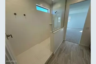 10223 S 20th Lane, Phoenix, AZ 85041 - Photo 16
