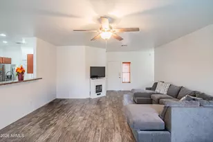 2621 E Pecan Rd, Phoenix, AZ 85040 - Photo 18