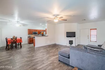 2621 E Pecan Road, Phoenix, AZ 85040 - Photo 10