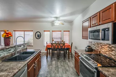 2621 E Pecan Road, Phoenix, AZ 85040 - Photo 12