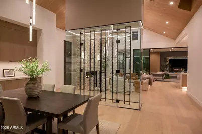 4704 N 40th Place, Phoenix, AZ 85018 - Photo 14