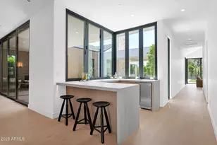 4704 N 40th Pl, Phoenix, AZ 85018 - Photo 36