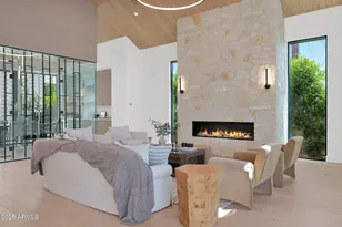 4704 N 40th Pl, Phoenix, AZ 85018 - Photo 18