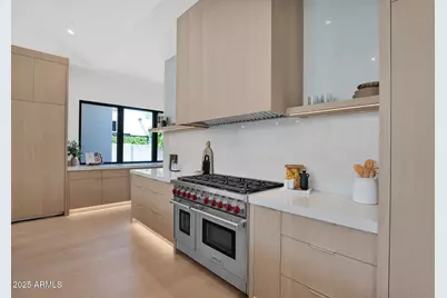 4704 N 40th Place, Phoenix, AZ 85018 - Photo 30