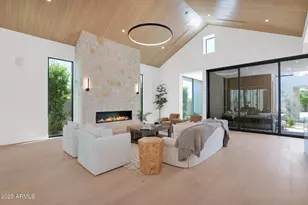 4704 N 40th Pl, Phoenix, AZ 85018 - Photo 12