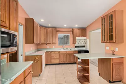 144 Peretz Circle, Morristown, AZ 85342 - Photo 1