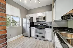 3302 N 7th St, Phoenix, AZ 85014 - Photo 6
