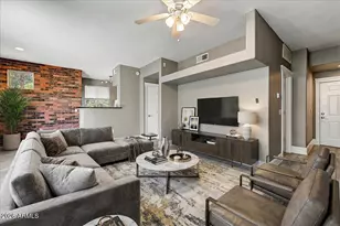 3302 N 7th St, Phoenix, AZ 85014 - Photo 2